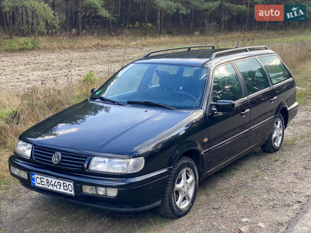 Черный Фольксваген Пассат, объемом двигателя 2 л и пробегом 330 тыс. км за 3550 $, фото 1 на Automoto.ua