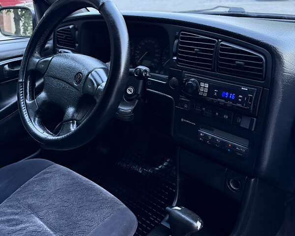 Черный Фольксваген Пассат, объемом двигателя 2.8 л и пробегом 274 тыс. км за 2000 $, фото 15 на Automoto.ua