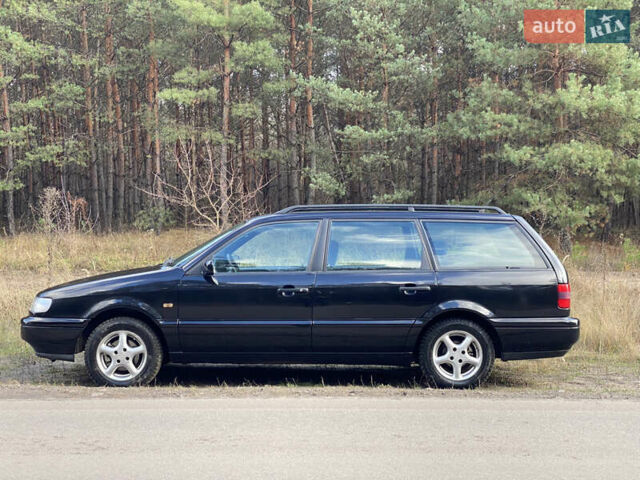 Черный Фольксваген Пассат, объемом двигателя 2 л и пробегом 330 тыс. км за 3550 $, фото 6 на Automoto.ua