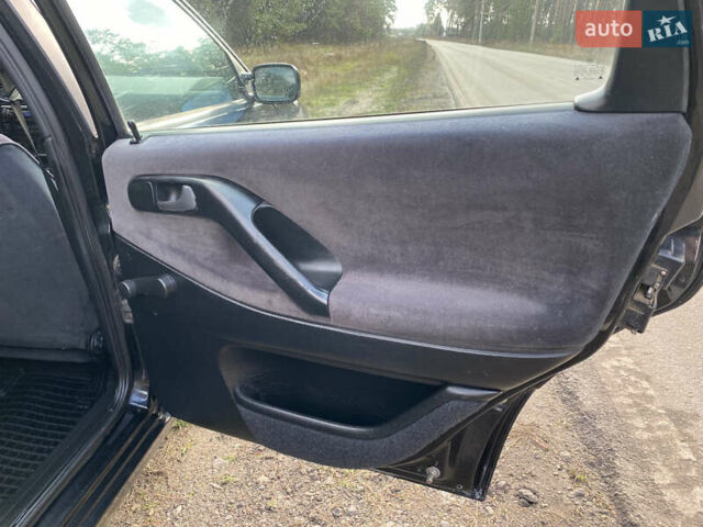 Черный Фольксваген Пассат, объемом двигателя 2 л и пробегом 330 тыс. км за 3550 $, фото 22 на Automoto.ua