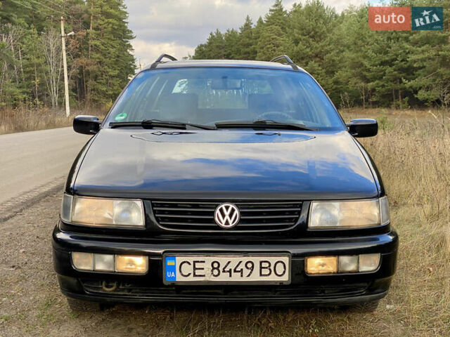 Черный Фольксваген Пассат, объемом двигателя 2 л и пробегом 330 тыс. км за 3550 $, фото 3 на Automoto.ua