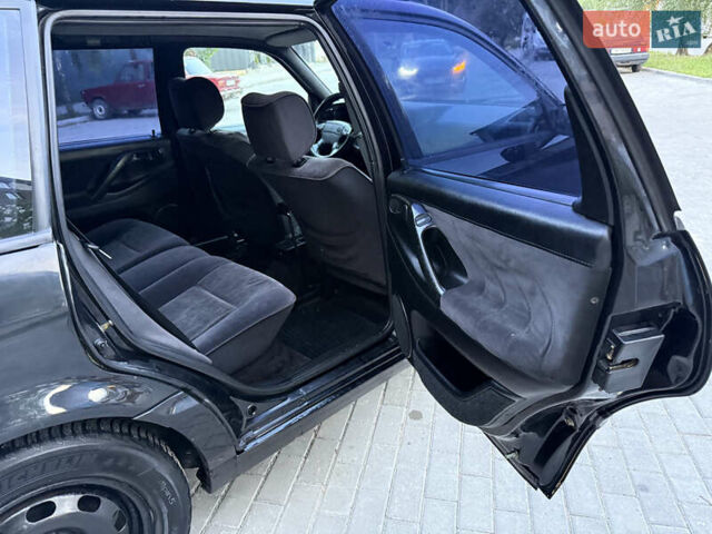 Черный Фольксваген Пассат, объемом двигателя 2.8 л и пробегом 274 тыс. км за 2650 $, фото 22 на Automoto.ua