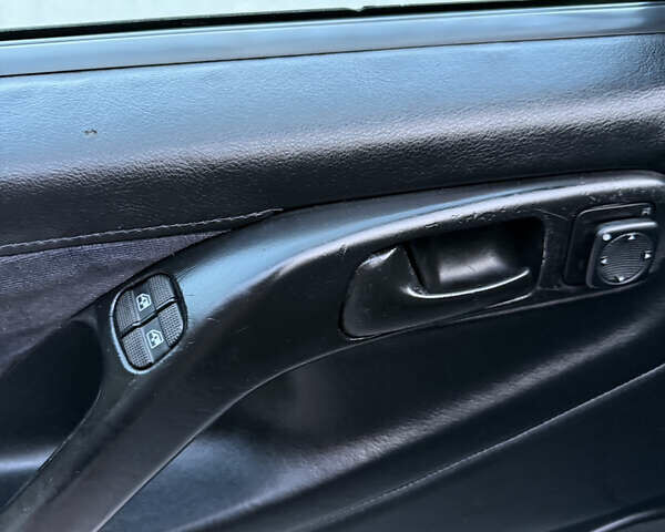 Черный Фольксваген Пассат, объемом двигателя 2.8 л и пробегом 274 тыс. км за 2000 $, фото 38 на Automoto.ua