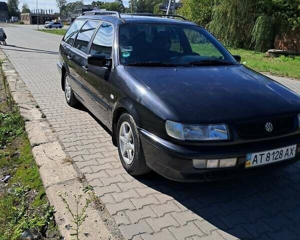Фольксваген Пассат 1996 у Івано-Франківську на Automoto.ua Чорний Фольксваген Пассат, об'ємом двигуна 2 л та пробігом 250 тис. км за 4000 $, фото 1 на Automoto.ua