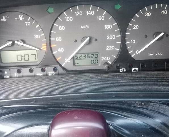 Черный Фольксваген Пассат, объемом двигателя 1.78 л и пробегом 525 тыс. км за 2500 $, фото 1 на Automoto.ua