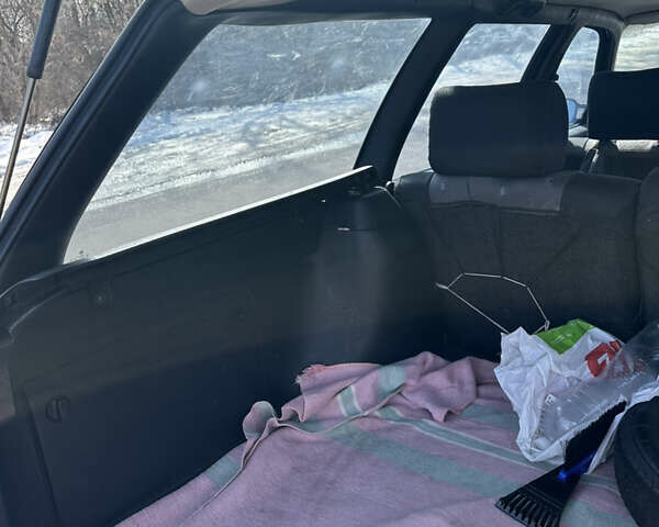 Черный Фольксваген Пассат, объемом двигателя 1.8 л и пробегом 300 тыс. км за 2500 $, фото 33 на Automoto.ua