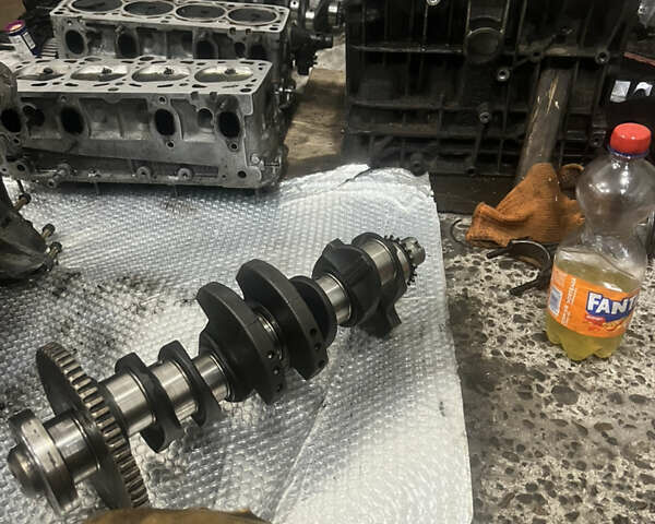 Черный Фольксваген Пассат, объемом двигателя 1.6 л и пробегом 350 тыс. км за 3200 $, фото 22 на Automoto.ua