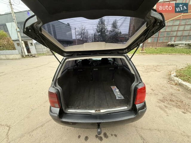 Черный Фольксваген Пассат, объемом двигателя 1.6 л и пробегом 335 тыс. км за 2999 $, фото 13 на Automoto.ua