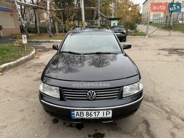 Черный Фольксваген Пассат, объемом двигателя 1.6 л и пробегом 335 тыс. км за 2999 $, фото 2 на Automoto.ua