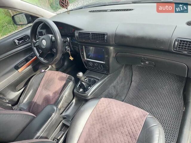 Черный Фольксваген Пассат, объемом двигателя 1.9 л и пробегом 509 тыс. км за 3000 $, фото 10 на Automoto.ua