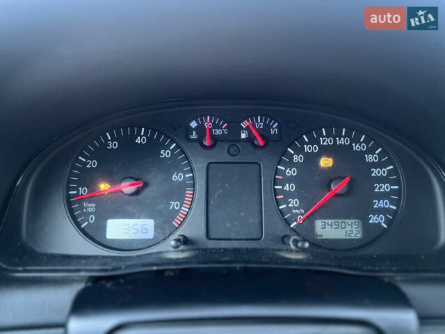 Черный Фольксваген Пассат, объемом двигателя 1.6 л и пробегом 350 тыс. км за 3200 $, фото 13 на Automoto.ua