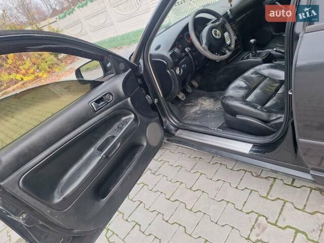 Черный Фольксваген Пассат, объемом двигателя 1.9 л и пробегом 408 тыс. км за 2800 $, фото 26 на Automoto.ua