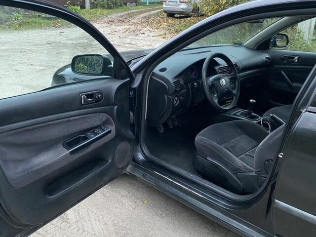 Чорний Фольксваген Пассат, об'ємом двигуна 1.9 л та пробігом 300 тис. км за 1550 $, фото 7 на Automoto.ua