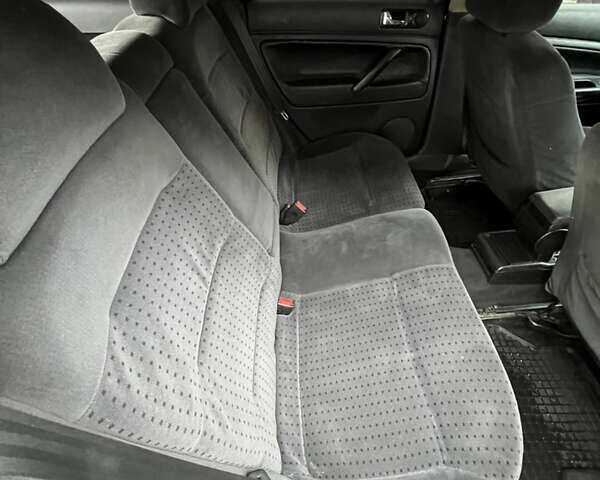 Черный Фольксваген Пассат, объемом двигателя 1.9 л и пробегом 481 тыс. км за 3299 $, фото 28 на Automoto.ua