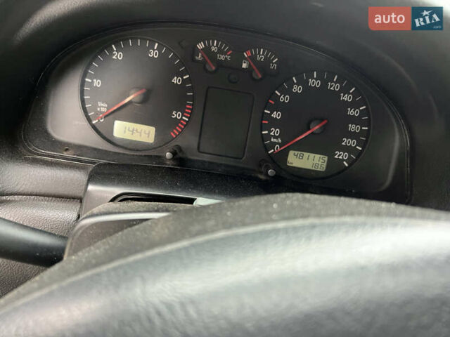 Черный Фольксваген Пассат, объемом двигателя 1.9 л и пробегом 481 тыс. км за 3299 $, фото 19 на Automoto.ua
