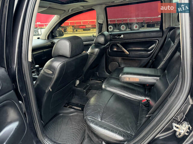 Черный Фольксваген Пассат, объемом двигателя 1.9 л и пробегом 408 тыс. км за 2999 $, фото 44 на Automoto.ua