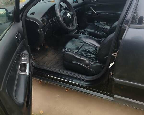 Черный Фольксваген Пассат, объемом двигателя 1.9 л и пробегом 645 тыс. км за 2800 $, фото 3 на Automoto.ua