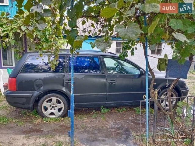 Черный Фольксваген Пассат, объемом двигателя 2.77 л и пробегом 267 тыс. км за 2950 $, фото 11 на Automoto.ua