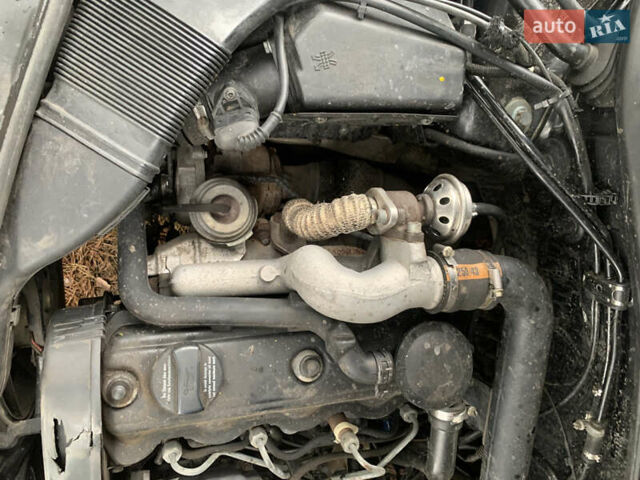 Чорний Фольксваген Пассат, об'ємом двигуна 1.9 л та пробігом 457 тис. км за 1500 $, фото 7 на Automoto.ua