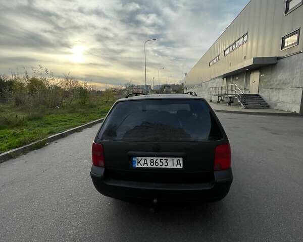 Чорний Фольксваген Пассат, об'ємом двигуна 2.8 л та пробігом 268 тис. км за 2700 $, фото 15 на Automoto.ua