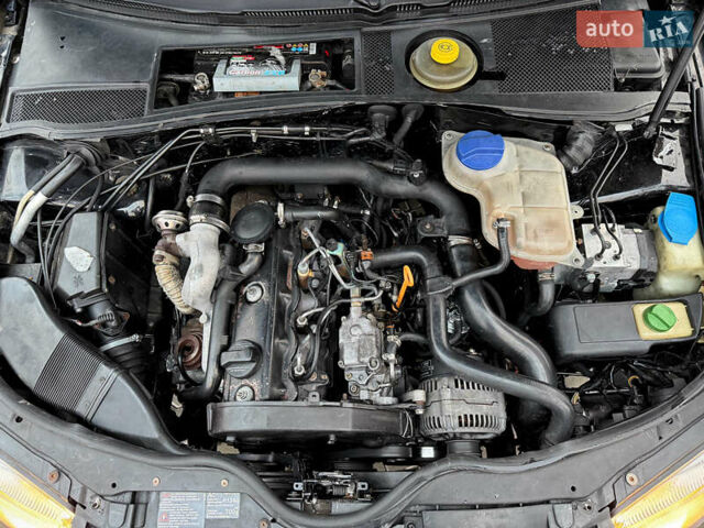 Черный Фольксваген Пассат, объемом двигателя 1.9 л и пробегом 408 тыс. км за 2999 $, фото 45 на Automoto.ua