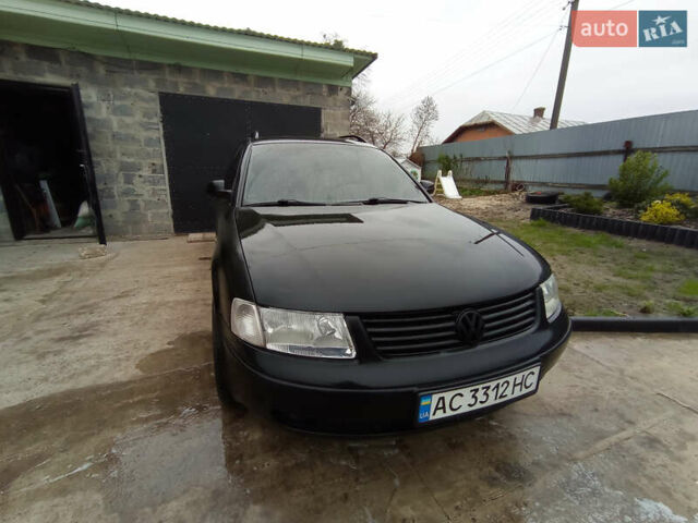 Черный Фольксваген Пассат, объемом двигателя 1.9 л и пробегом 481 тыс. км за 3299 $, фото 6 на Automoto.ua