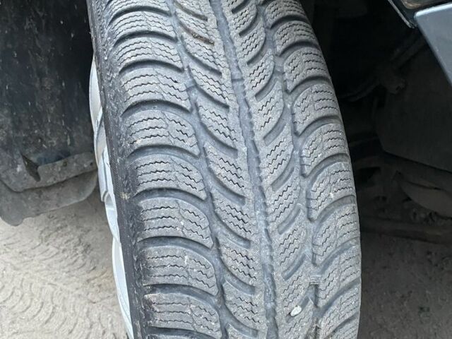 Чорний Фольксваген Пассат, об'ємом двигуна 1.9 л та пробігом 300 тис. км за 1550 $, фото 11 на Automoto.ua