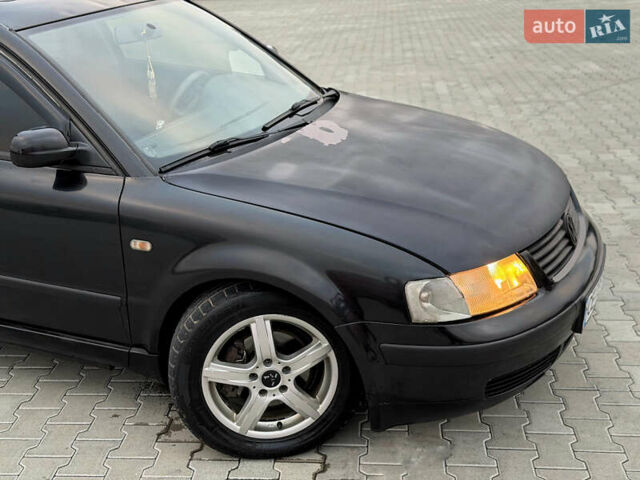 Черный Фольксваген Пассат, объемом двигателя 1.9 л и пробегом 408 тыс. км за 2999 $, фото 19 на Automoto.ua