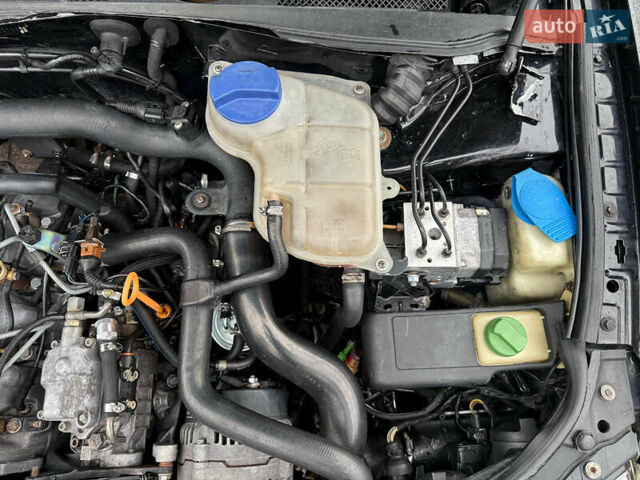 Черный Фольксваген Пассат, объемом двигателя 1.9 л и пробегом 405 тыс. км за 2900 $, фото 38 на Automoto.ua