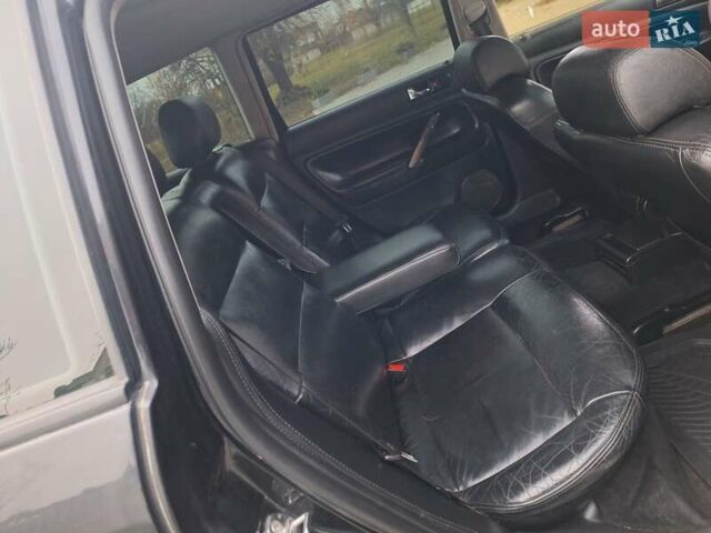 Черный Фольксваген Пассат, объемом двигателя 1.9 л и пробегом 408 тыс. км за 2800 $, фото 17 на Automoto.ua