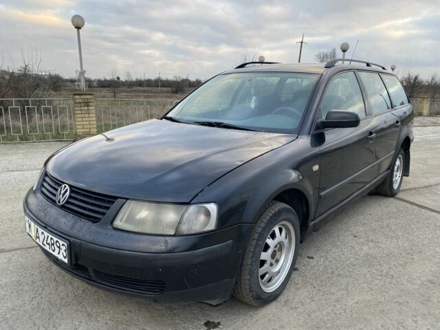 Черный Фольксваген Пассат, объемом двигателя 1.9 л и пробегом 220 тыс. км за 2150 $, фото 15 на Automoto.ua