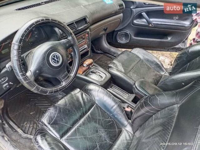 Черный Фольксваген Пассат, объемом двигателя 2.77 л и пробегом 267 тыс. км за 2950 $, фото 8 на Automoto.ua