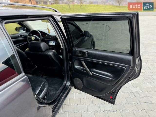 Черный Фольксваген Пассат, объемом двигателя 1.9 л и пробегом 408 тыс. км за 2999 $, фото 29 на Automoto.ua