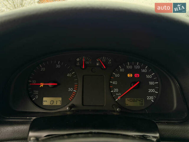 Черный Фольксваген Пассат, объемом двигателя 1.9 л и пробегом 405 тыс. км за 2900 $, фото 30 на Automoto.ua
