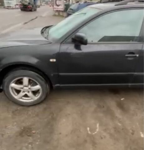 Чорний Фольксваген Пассат, об'ємом двигуна 1.9 л та пробігом 2 тис. км за 2400 $, фото 1 на Automoto.ua