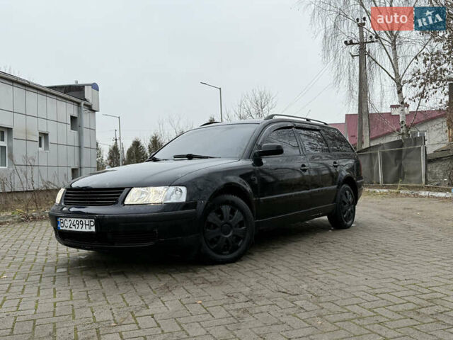 Чорний Фольксваген Пассат, об'ємом двигуна 1.9 л та пробігом 300 тис. км за 3600 $, фото 1 на Automoto.ua