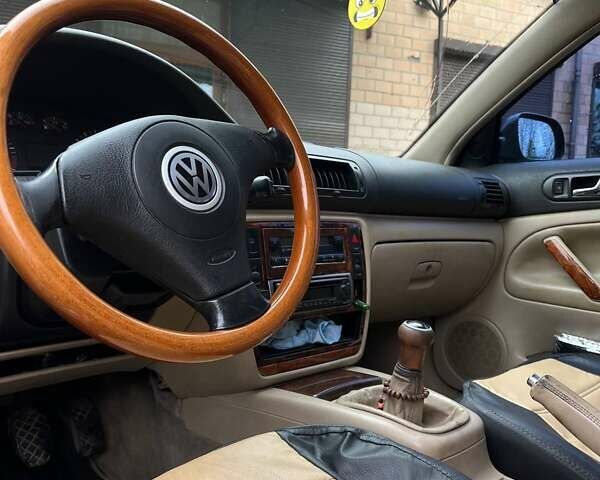 Черный Фольксваген Пассат, объемом двигателя 1.78 л и пробегом 300 тыс. км за 3000 $, фото 14 на Automoto.ua