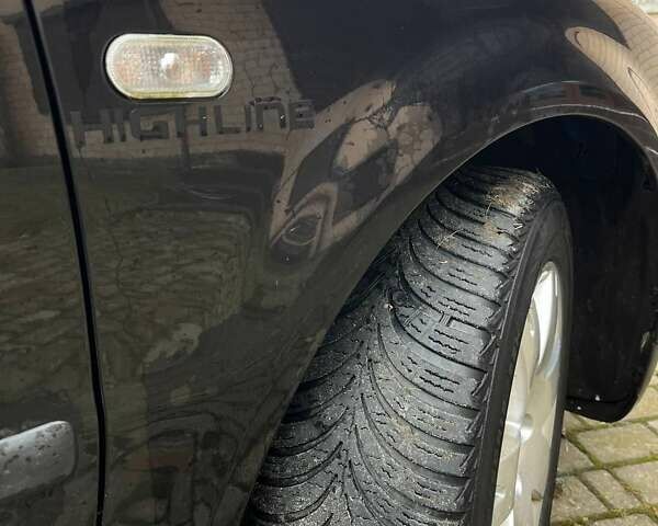 Черный Фольксваген Пассат, объемом двигателя 1.78 л и пробегом 300 тыс. км за 3000 $, фото 9 на Automoto.ua