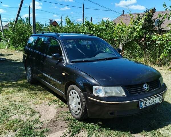 Черный Фольксваген Пассат, объемом двигателя 1.6 л и пробегом 215 тыс. км за 3700 $, фото 6 на Automoto.ua