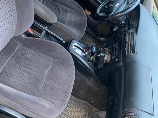 Черный Фольксваген Пассат, объемом двигателя 0 л и пробегом 380 тыс. км за 900 $, фото 3 на Automoto.ua