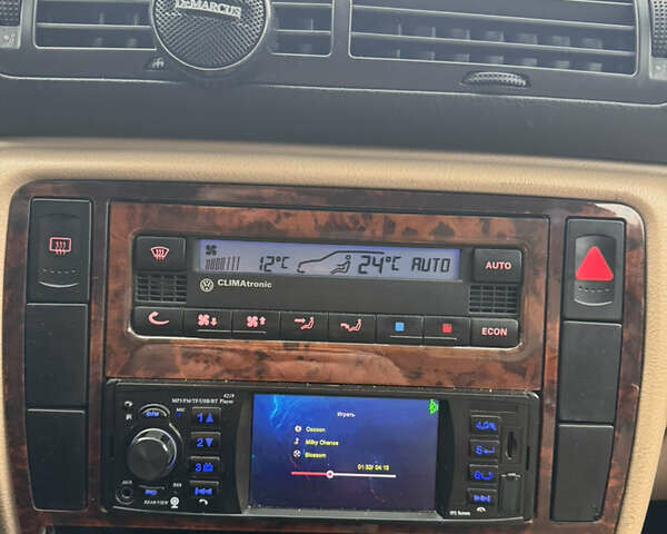 Черный Фольксваген Пассат, объемом двигателя 1.9 л и пробегом 290 тыс. км за 3200 $, фото 7 на Automoto.ua