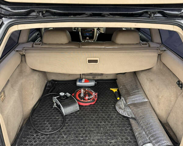 Черный Фольксваген Пассат, объемом двигателя 1.9 л и пробегом 290 тыс. км за 3200 $, фото 8 на Automoto.ua