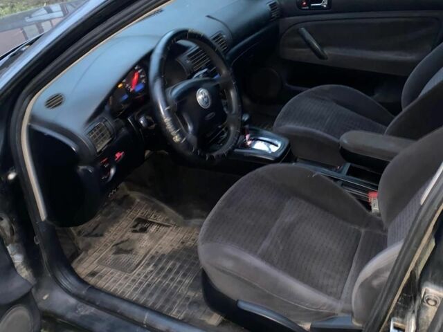 Черный Фольксваген Пассат, объемом двигателя 0 л и пробегом 380 тыс. км за 900 $, фото 7 на Automoto.ua