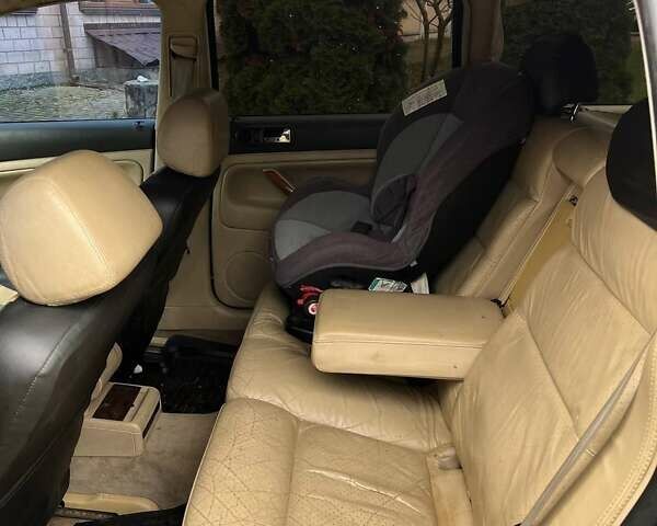 Черный Фольксваген Пассат, объемом двигателя 1.78 л и пробегом 300 тыс. км за 3000 $, фото 10 на Automoto.ua