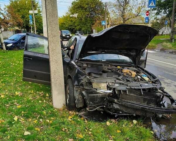 Черный Фольксваген Пассат, объемом двигателя 1.8 л и пробегом 345 тыс. км за 1883 $, фото 6 на Automoto.ua