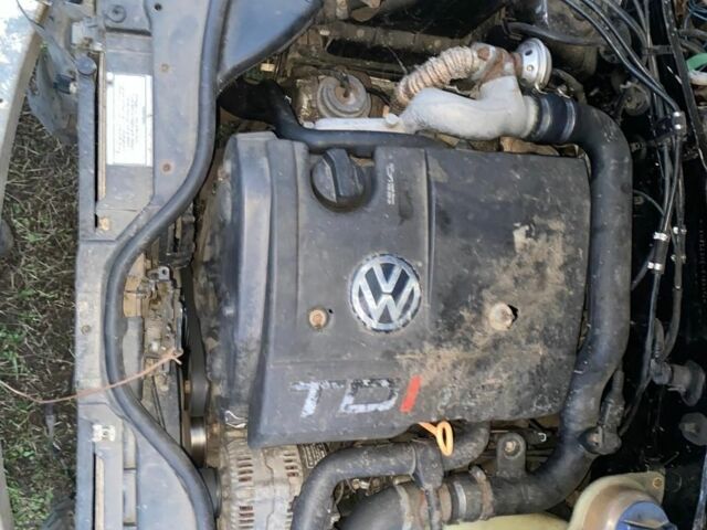 Черный Фольксваген Пассат, объемом двигателя 0 л и пробегом 380 тыс. км за 900 $, фото 6 на Automoto.ua