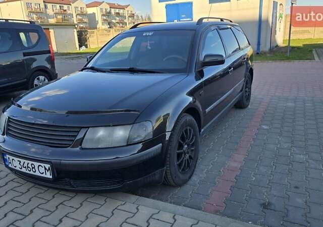 Черный Фольксваген Пассат, объемом двигателя 1.6 л и пробегом 274 тыс. км за 4000 $, фото 6 на Automoto.ua