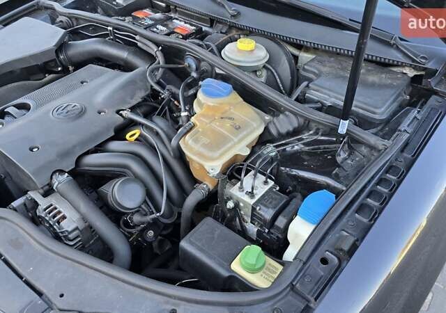 Черный Фольксваген Пассат, объемом двигателя 1.6 л и пробегом 274 тыс. км за 4000 $, фото 9 на Automoto.ua