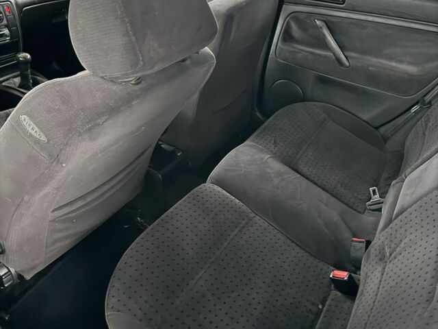 Черный Фольксваген Пассат, объемом двигателя 1.9 л и пробегом 300 тыс. км за 2500 $, фото 9 на Automoto.ua