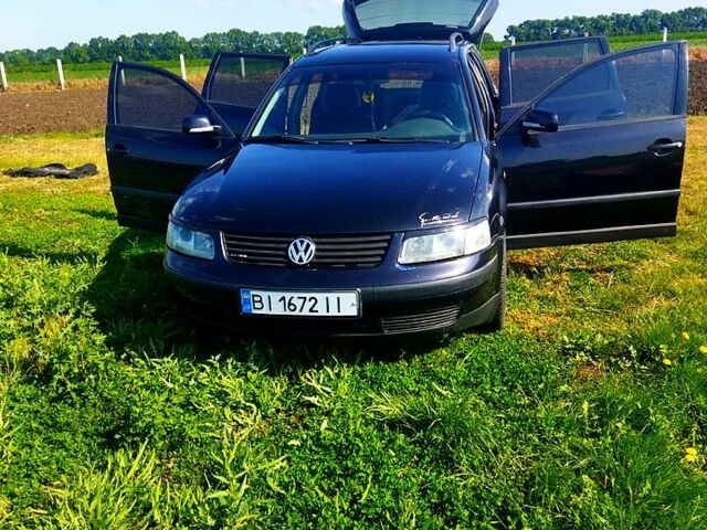 Черный Фольксваген Пассат, объемом двигателя 1.9 л и пробегом 300 тыс. км за 3900 $, фото 5 на Automoto.ua